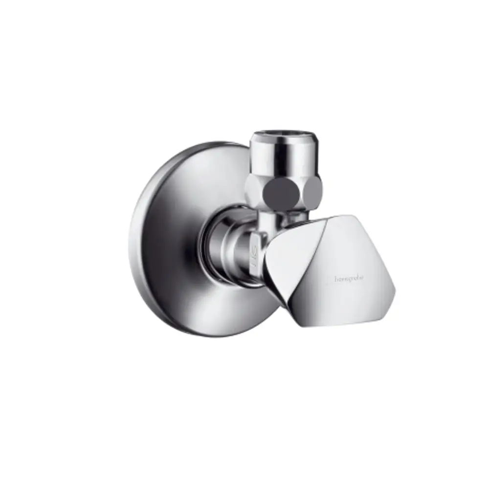 Eckventil von Hansgrohe, aus verchromtem Material, mit abgerundeter Vorderseite und standardisiertem Anschluss, montiert an einer Wandplatte.